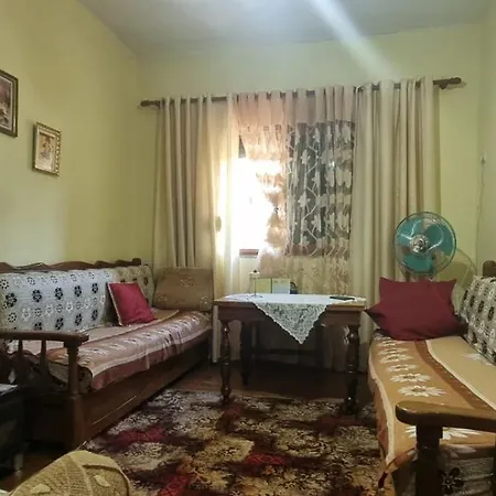 House منزل للإقامة بيرات